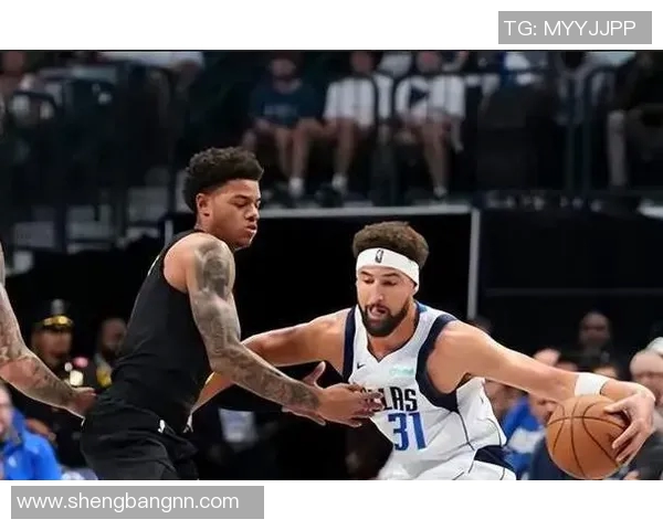 克莱汤普森：勇士队的三分神射手与篮球传奇的成长之路